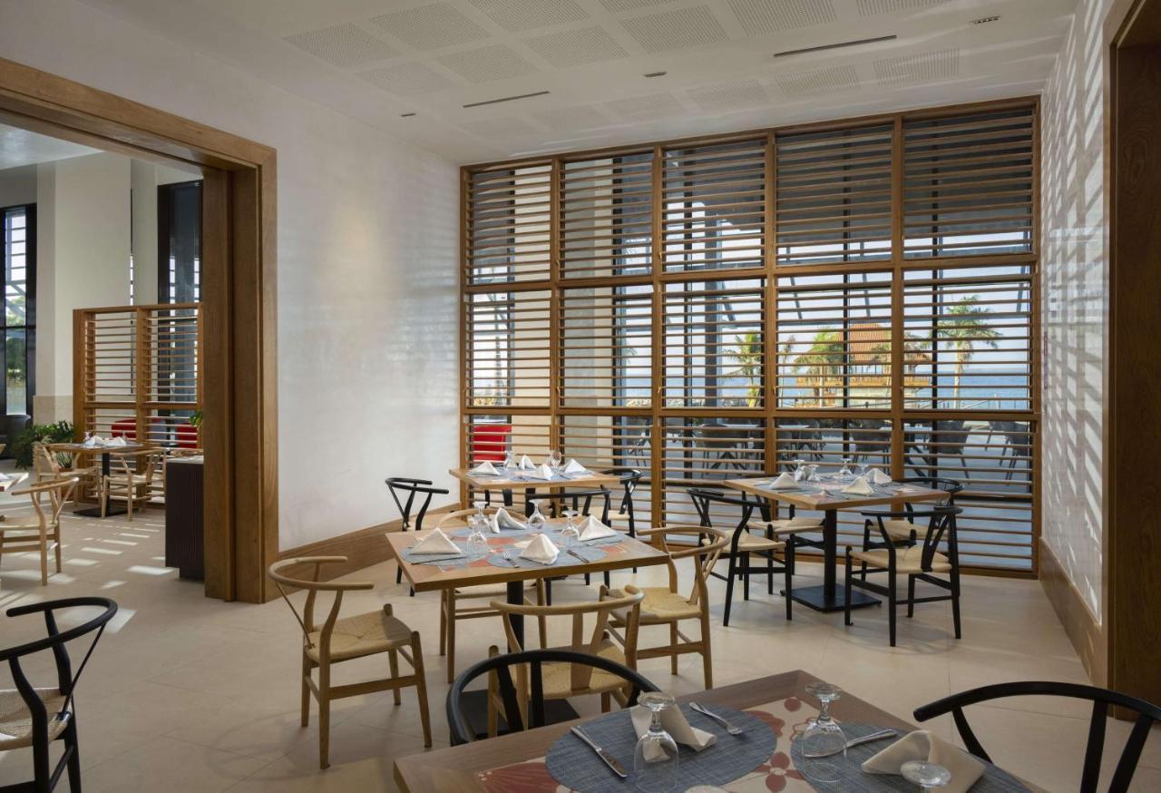 Hilton Garden Inn 拉罗马纳 外观 照片
