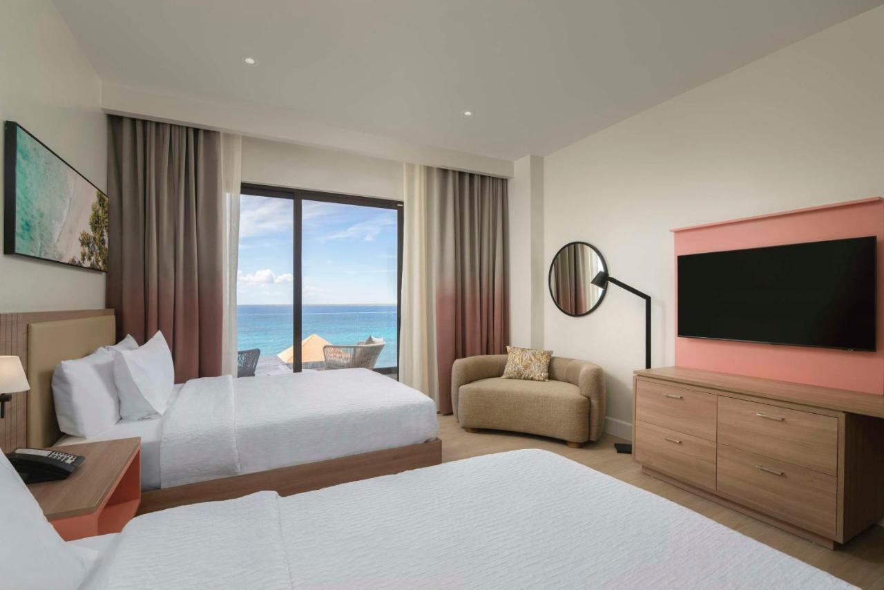 Hilton Garden Inn 拉罗马纳 外观 照片