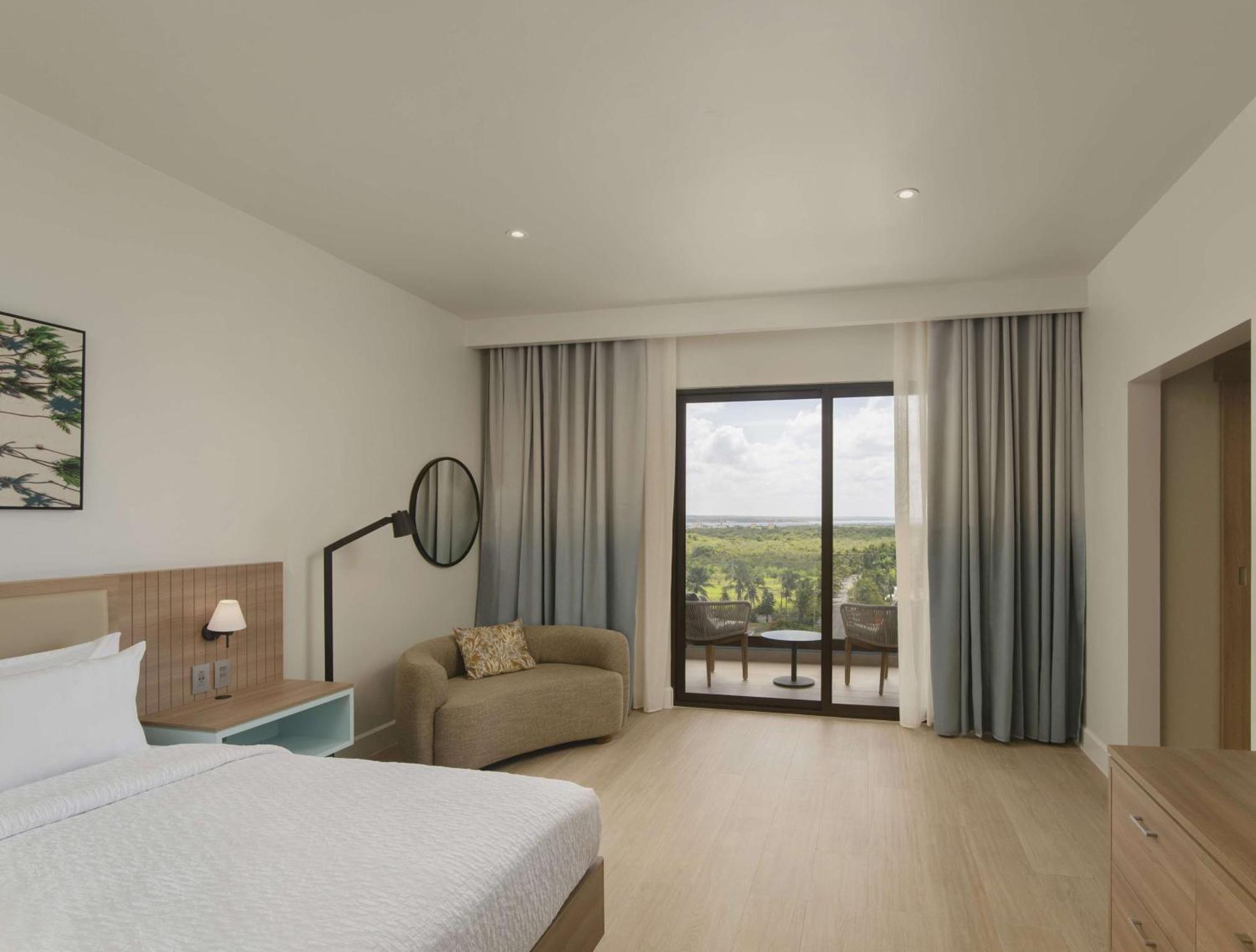 Hilton Garden Inn 拉罗马纳 外观 照片